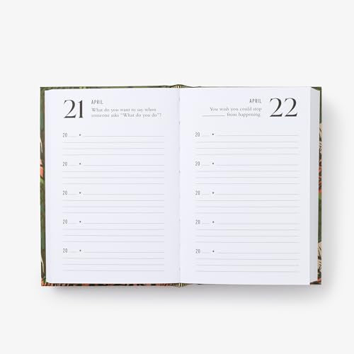 Q&A a Day Woodland: 5-Year Journal