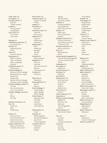 Asian Vegetables: A Cook's Bible: Descriptions and Illustrations of 139 Vegetables, Including Dried and Preserved Varieties with 145 Authentic Recipes