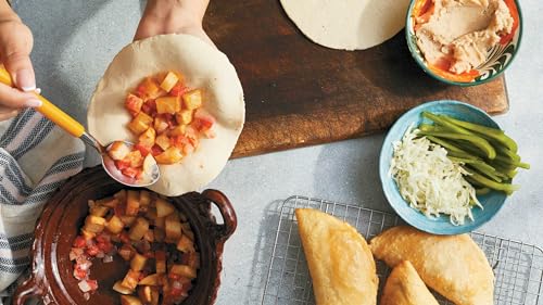 My Mexican Mesa, Y Listo!: Beautiful Flavors, Family Style (A Cookbook)