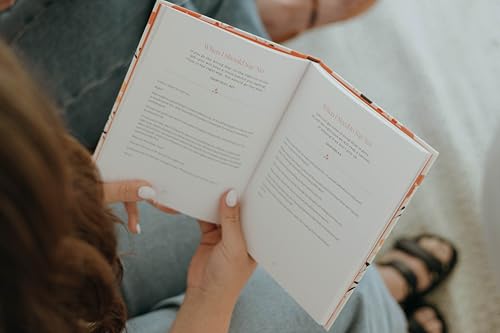 Prayers for Each Moment: 100 Conversations with God About Real Life and Real Stuff: A Prayer Book