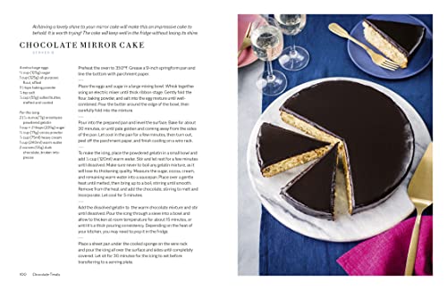 Mary Berry's Baking Bible: Revised and Updated: With Over 250 New and Classic Recipes