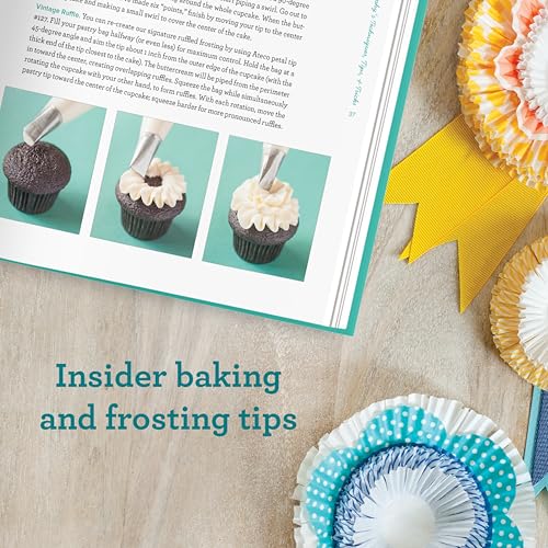 Trophy Cupcakes & Parties!: Deliciously Fun Party Ideas and Recipes from Seattle's Prize-Winning Cupcake Bakery