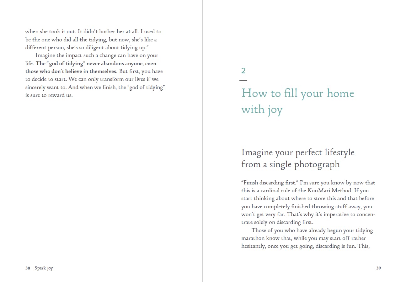 Spark Joy: An Illustrated Master Class on the Art of Organizing and Tidying Up (The Life Changing Magic of Tidying Up)