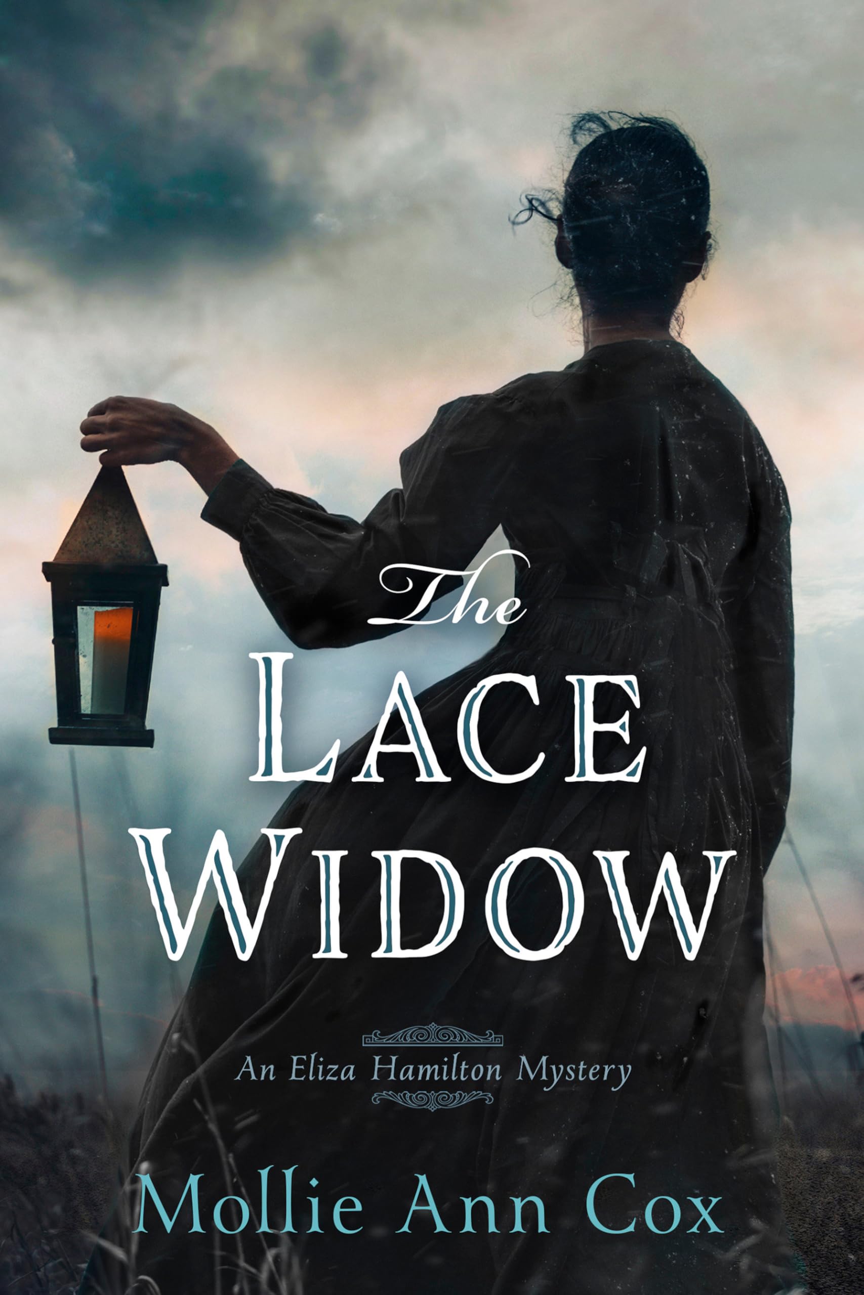 The Lace Widow (A Kate Hamilton Mystery)