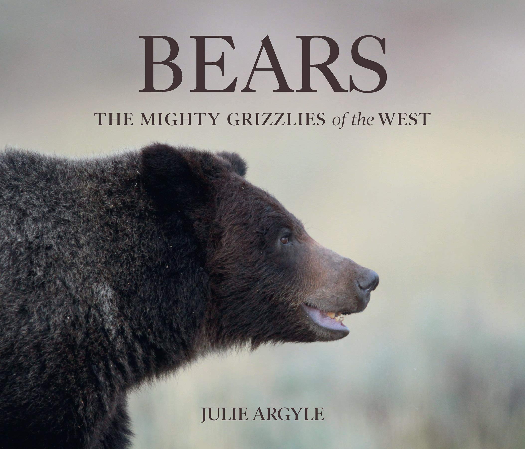 Bears: The Mighty Grizzlies of the West (Wild in the West)