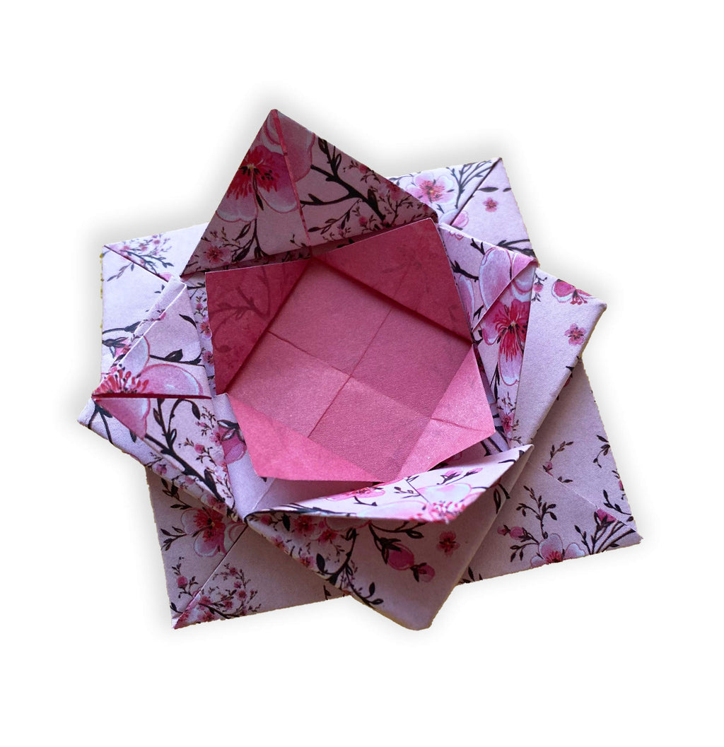 Origami Paper 500 sheets Cherry Blossoms 6" (15 cm): Tuttle Origami Paper: Double-Sided Origami Sheets Printed with 12 Different Patterns (Instructions for 6 Projects Included)
