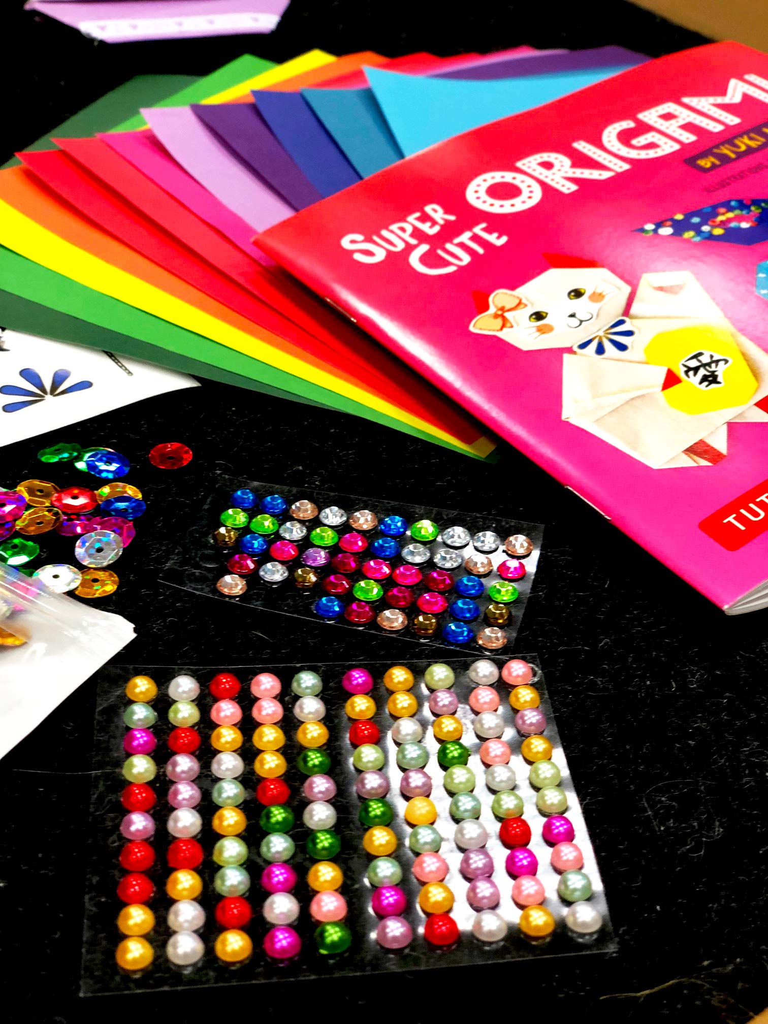 Super Cute Origami Kit: Kawaii Paper Projects You Can Decorate in Thousands of Ways!