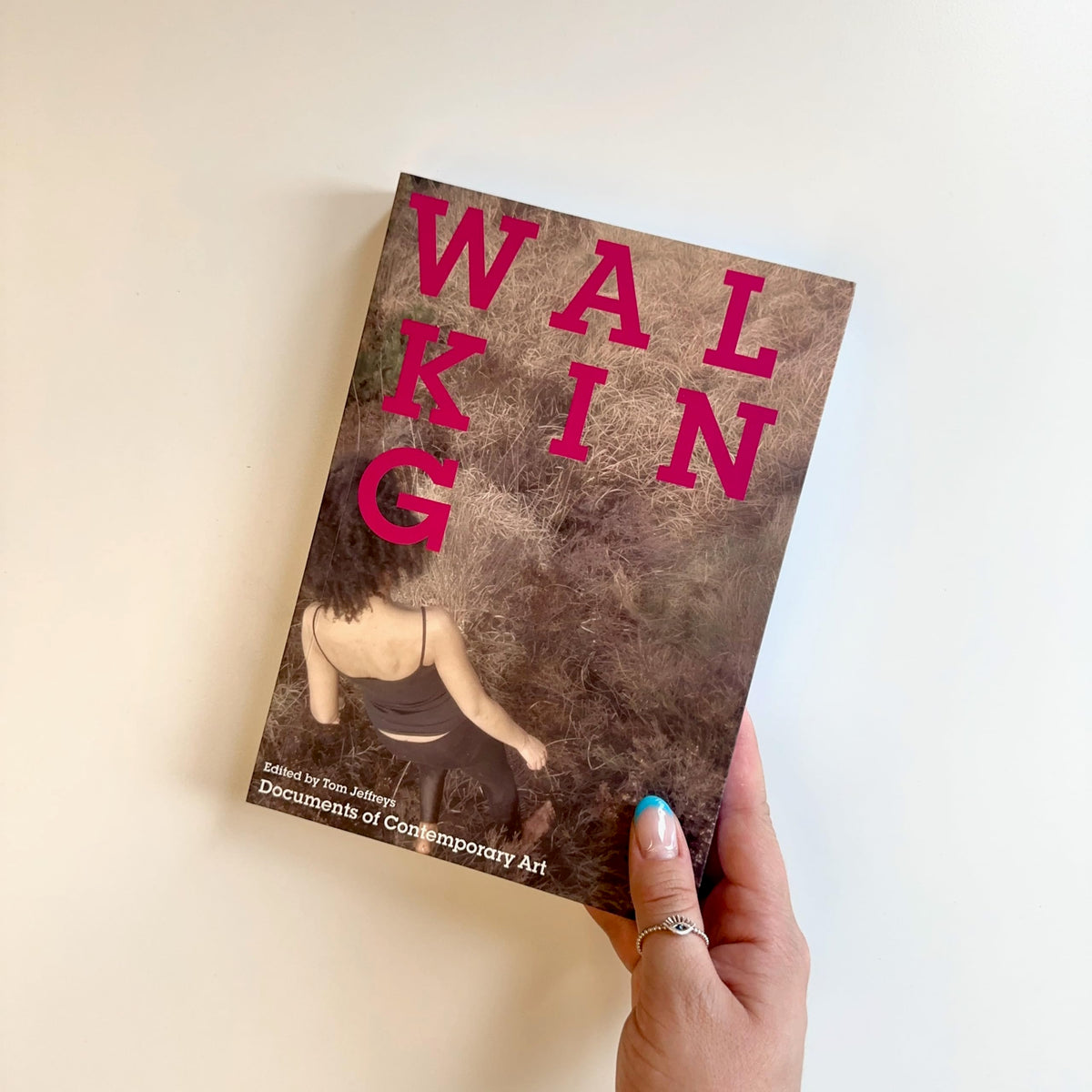 Walking (Whitechapel: Documents of Contemporary Art)